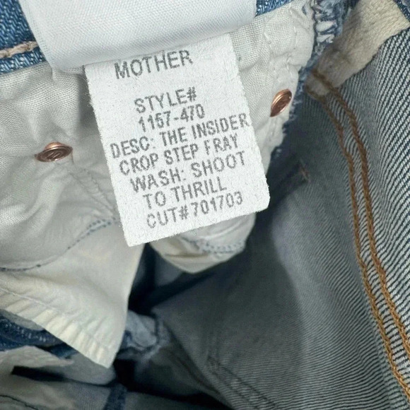 NEW MOTHER Insider Crop Step Fray in Shoot To Thrill jeans size 24 B2403 - Picture 6 of 6